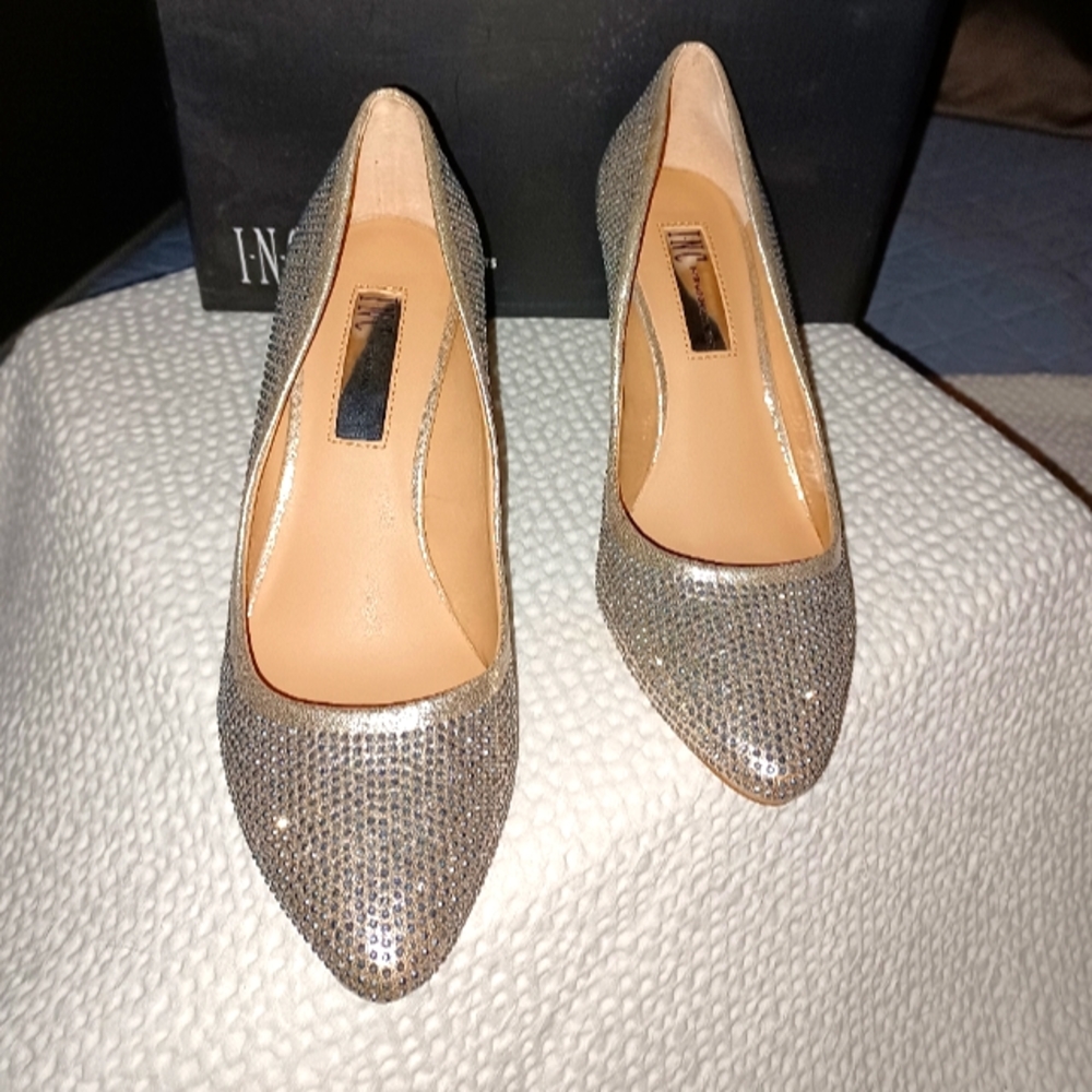 BLING champagne 3" dressy heels 👠, size 7 Med, INC. NWT